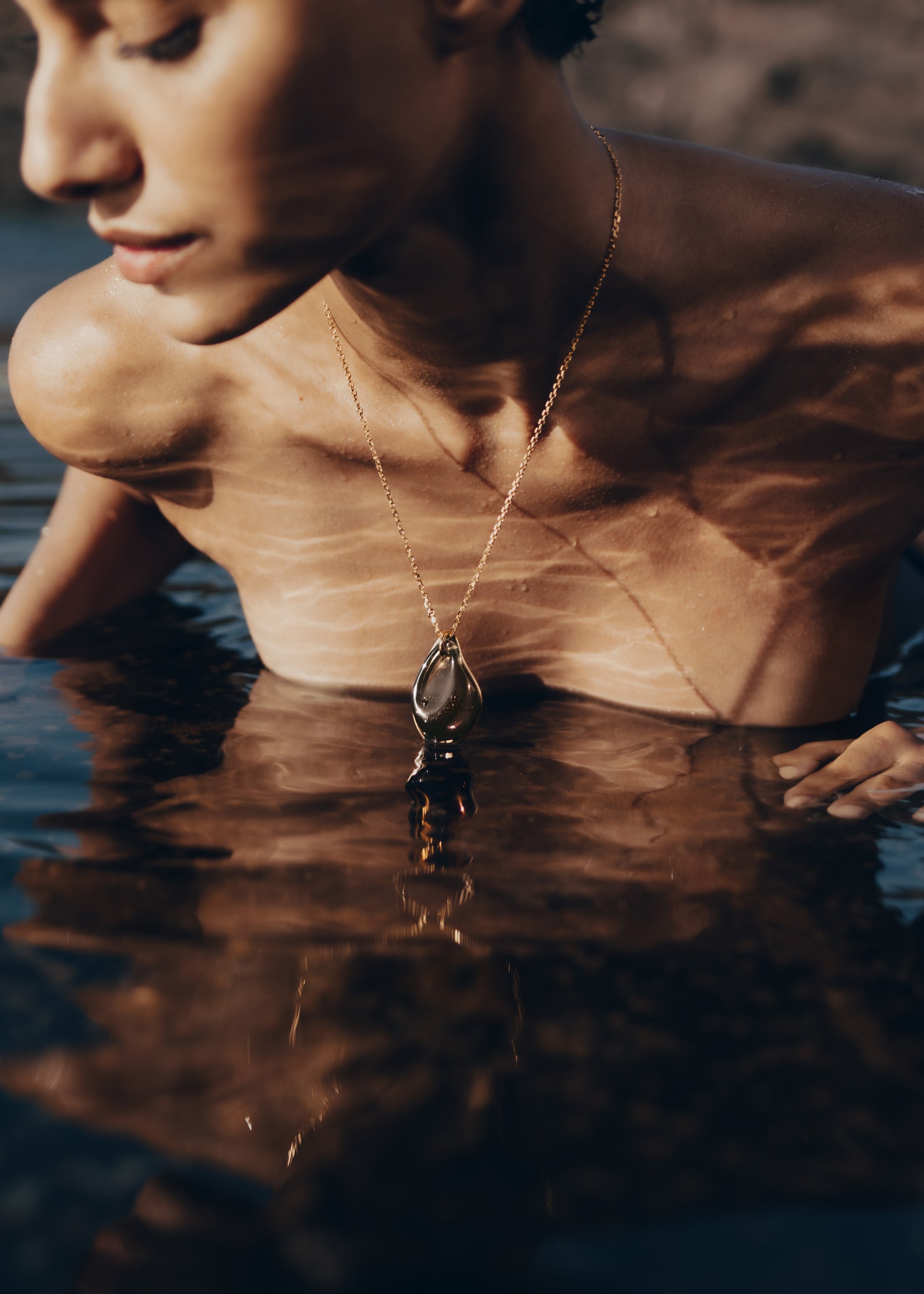 Naé Pendant - Smoked glass