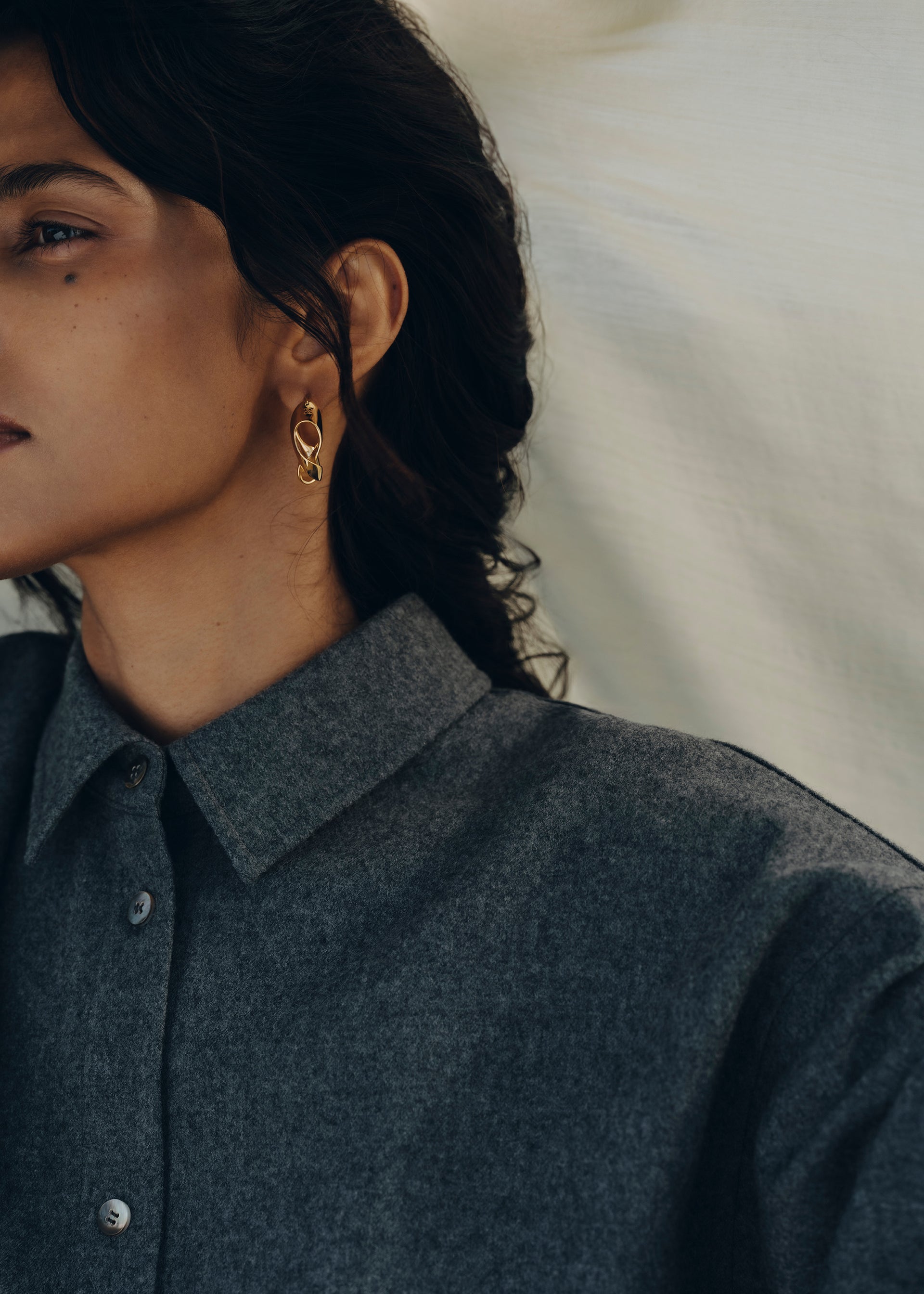 Éole Wavy Hoop Earrings - 24 carat gold-gilded