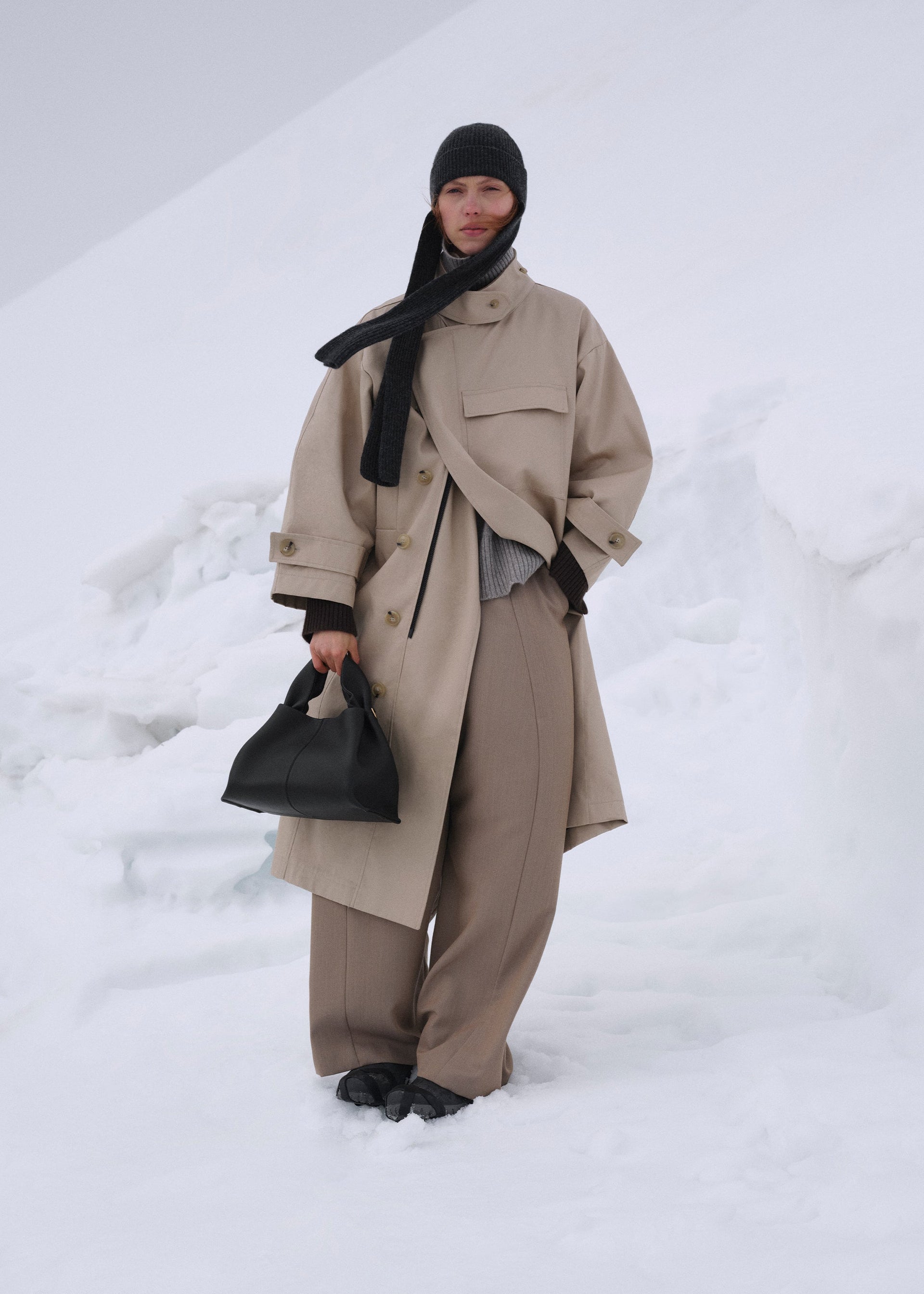 Numéro Sept Wallet - Textured Black