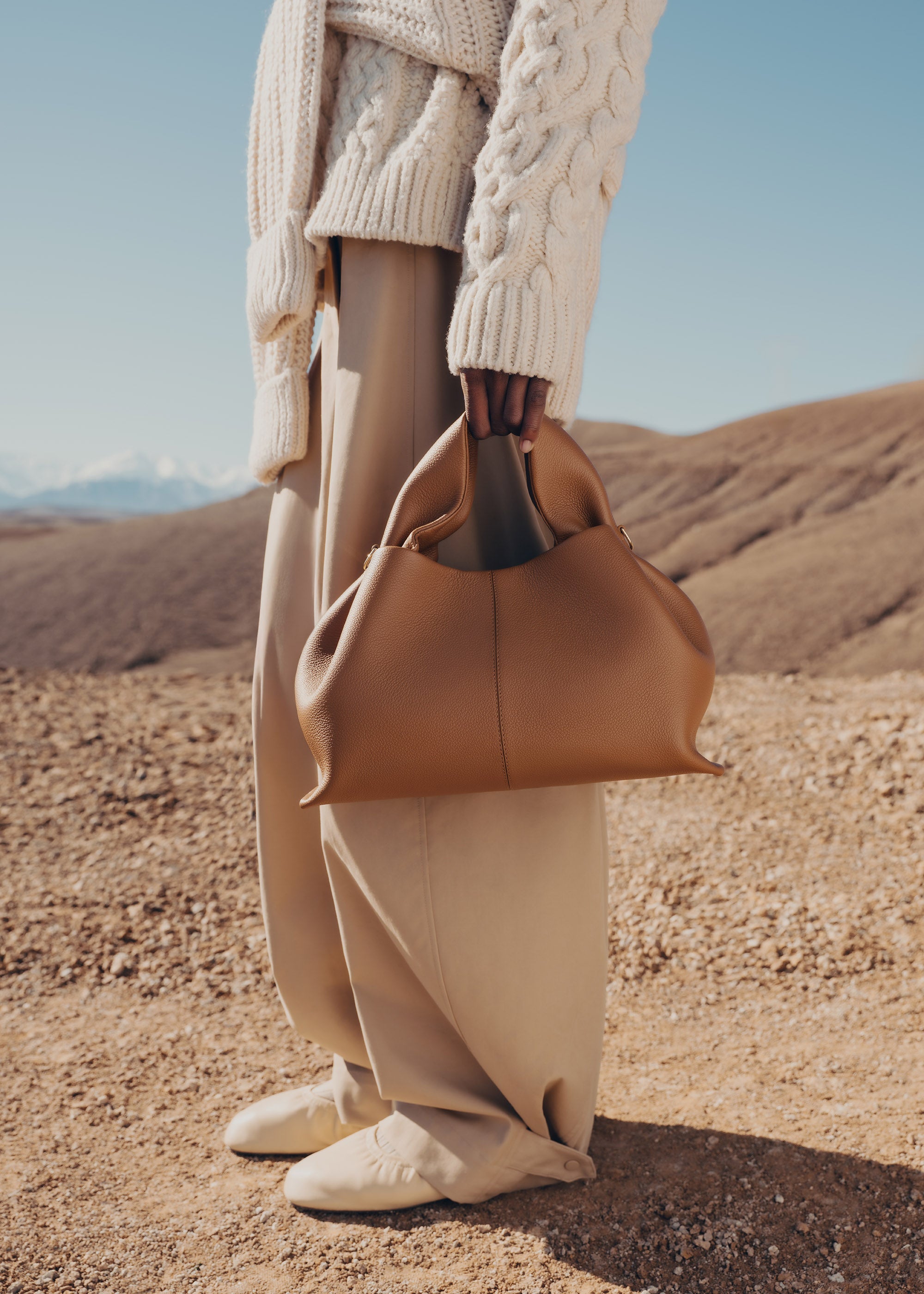 ポレーヌ Polne Numro Neufエディション　キャメル Polène | Bag - Numéro Neuf - Textured Camel – Polène US