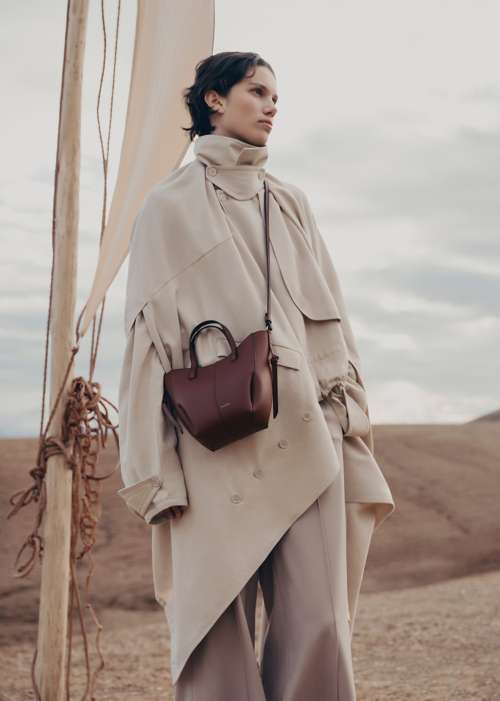 Cyme Tote Nano - Textured Black Cherry