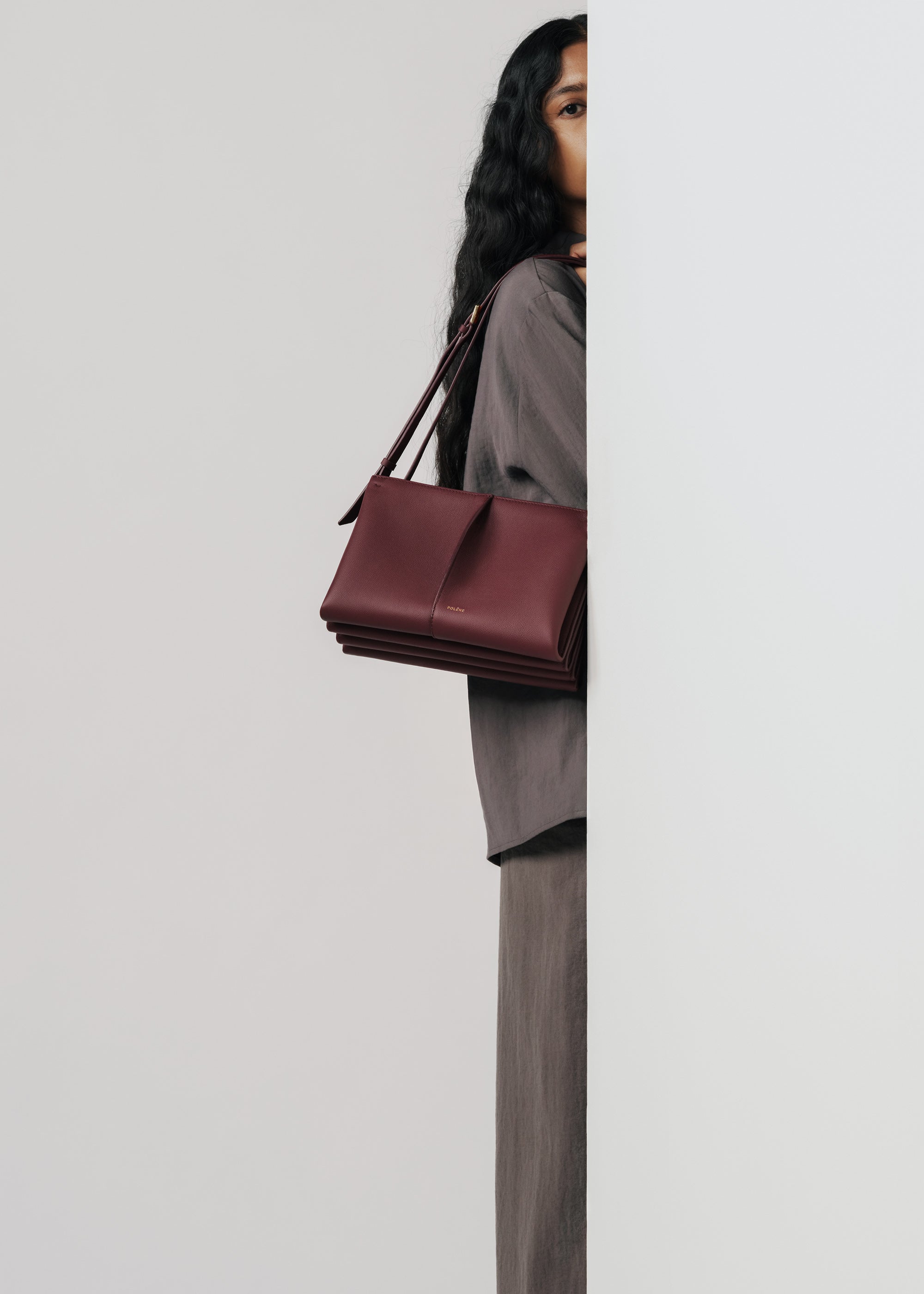 cherry　ポーラ Polène | Bag - Boky - Textured Black Cherry – Polène US