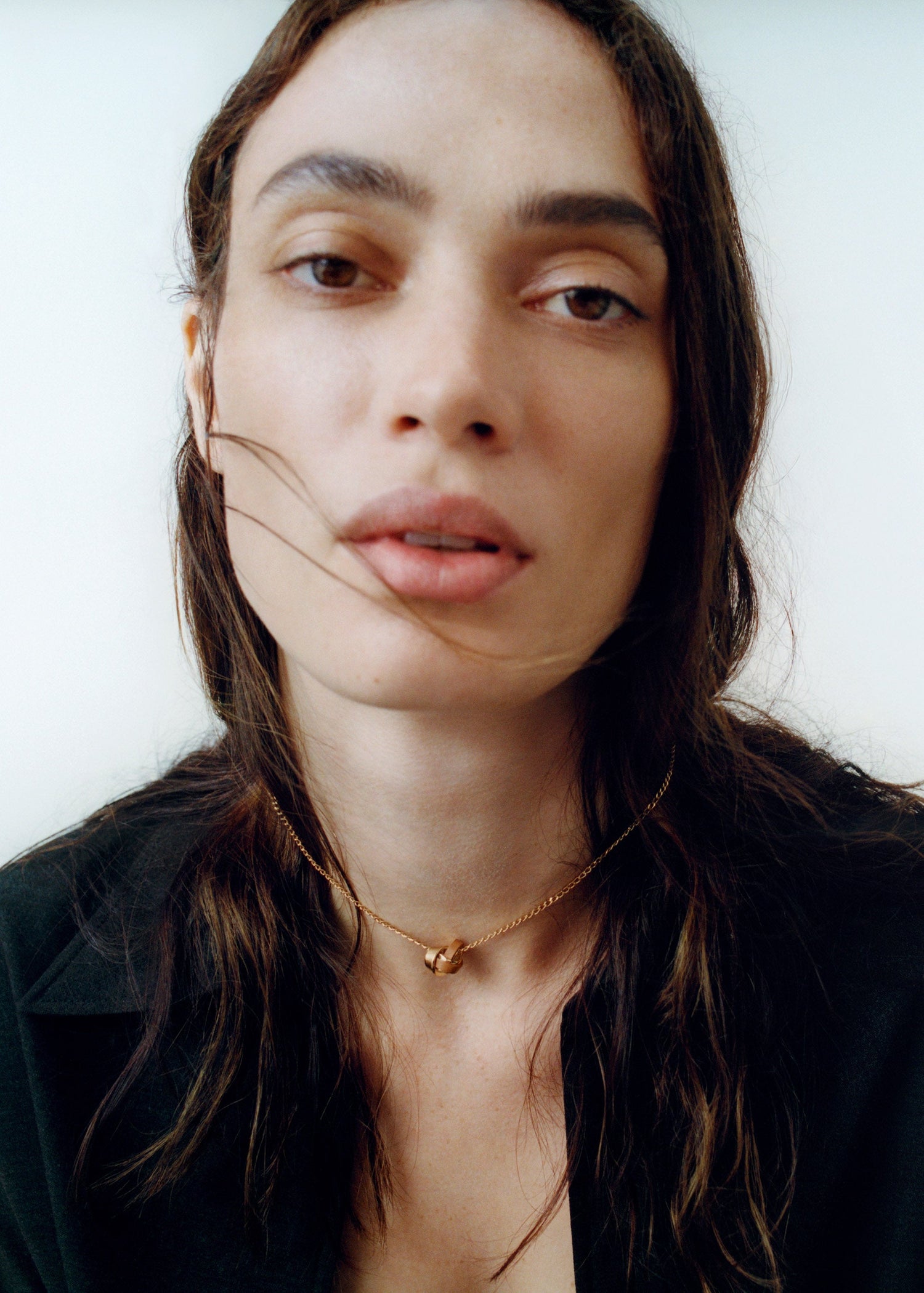 Ormé Necklace - Gold Gilded with Camel Leather