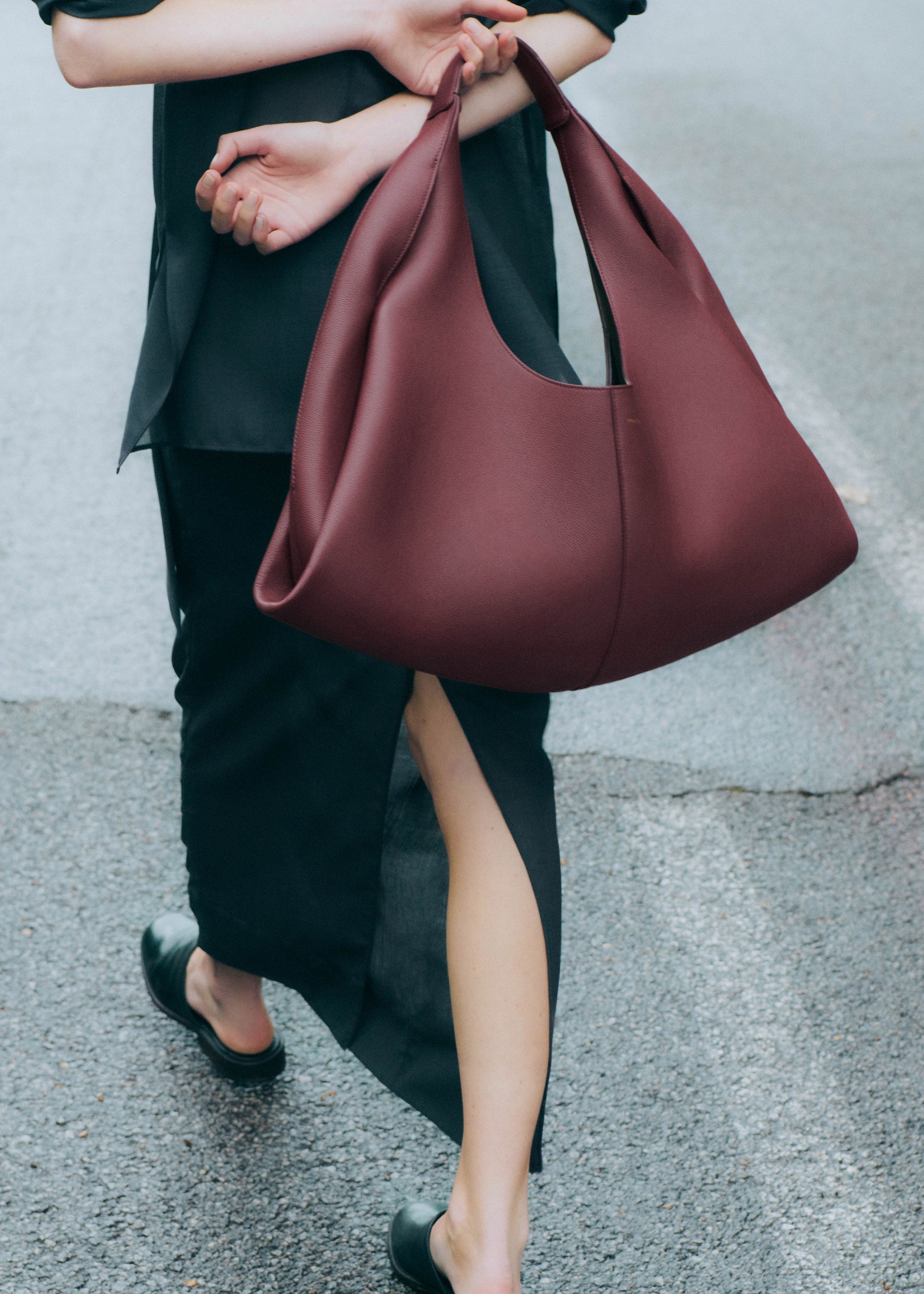 Polène | Bag - Shuldo - Textured Black Cherry – Polène US