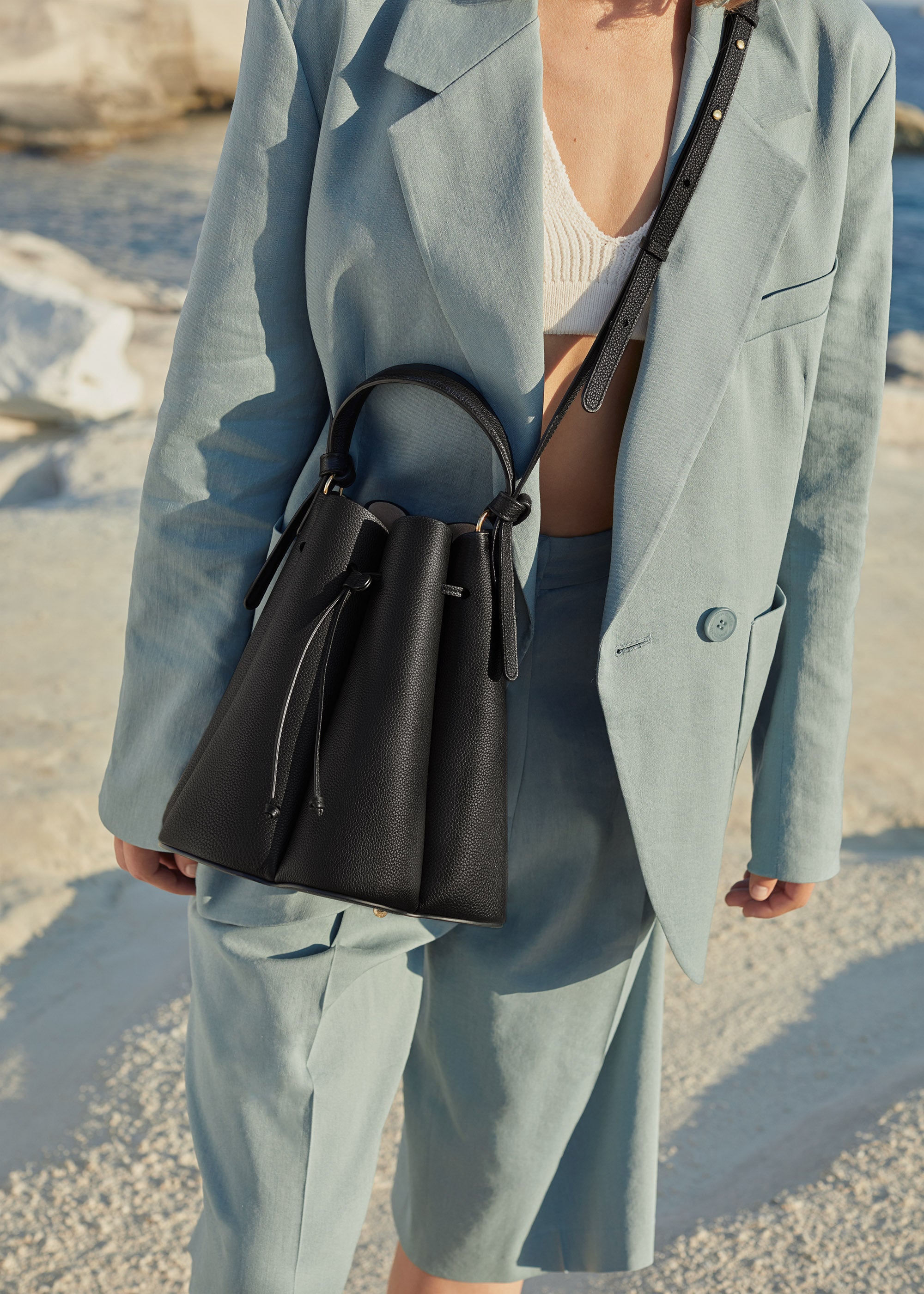 Polene No. 8 Mini // Bucket Bag Review